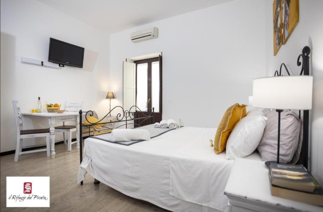 Il Rifugio Del Pirata Apartment Trapani Exterior foto